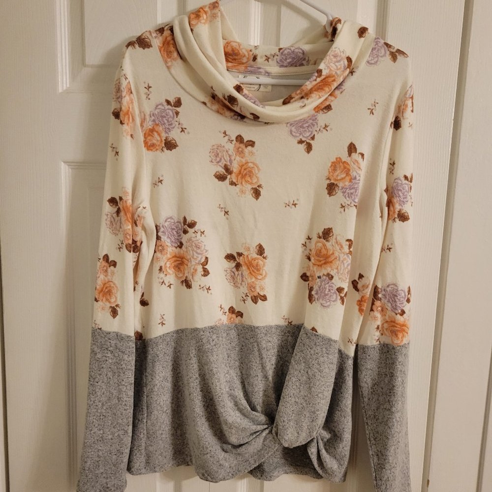 NWOT Maurices MED. knot hem sweater